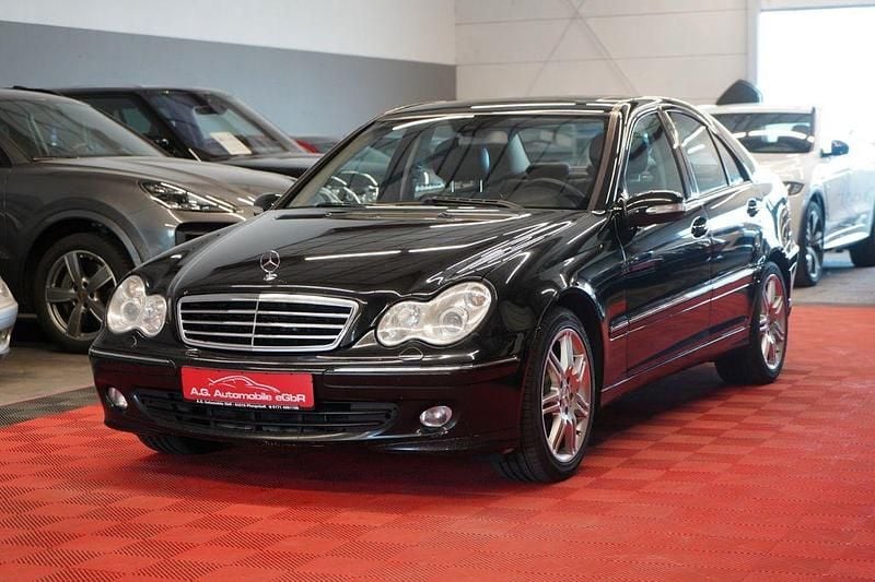 Schwarz Gebraucht 2006 Mercedes C350 Limousine | 2.950 € (Fairer Preis) - Bild 1/4