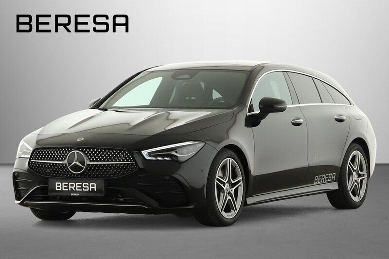 Nachtschwarz Gebraucht 2024 Mercedes CLA200 Shooting Brake AMG Kombi | 35.280 € (Fairer Preis) - Bild 1/4