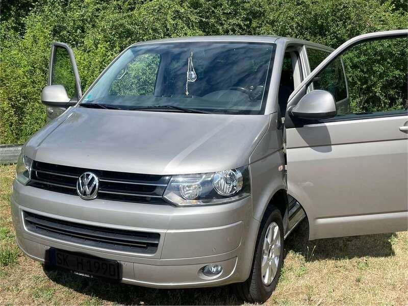 Silber Gebraucht 2012 VW T5 Comfortline Van | 16.499 € (Superpreis) - Bild 1/4