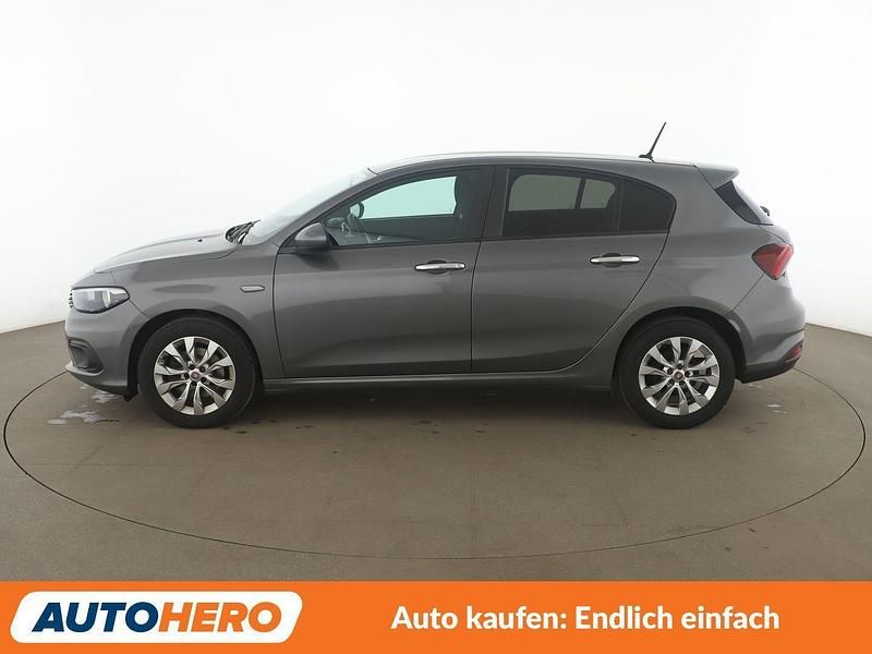 Gebraucht Fiat Tipo Street 95 PS (69 kW) 2019 Gray Limousine