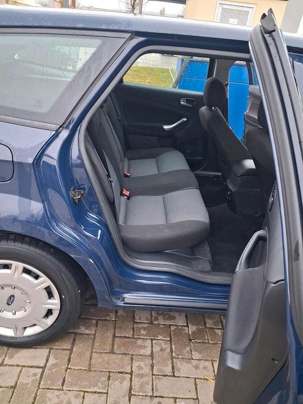 Gebraucht Ford Mondeo 150 PS (110 kW) 2009 Blau Kombi