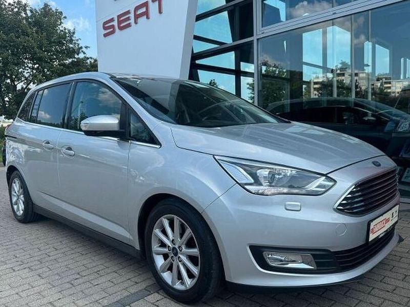 Silber Gebraucht 2018 Ford Grand C-Max Titanium Van / Kleinbus | 12.590 € (Fairer Preis) - Bild 1/4