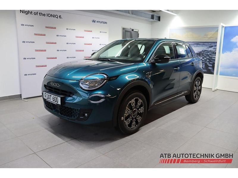 Gebraucht Fiat 600 Style 101 PS (74 kW) 2025 Gruen SUV
