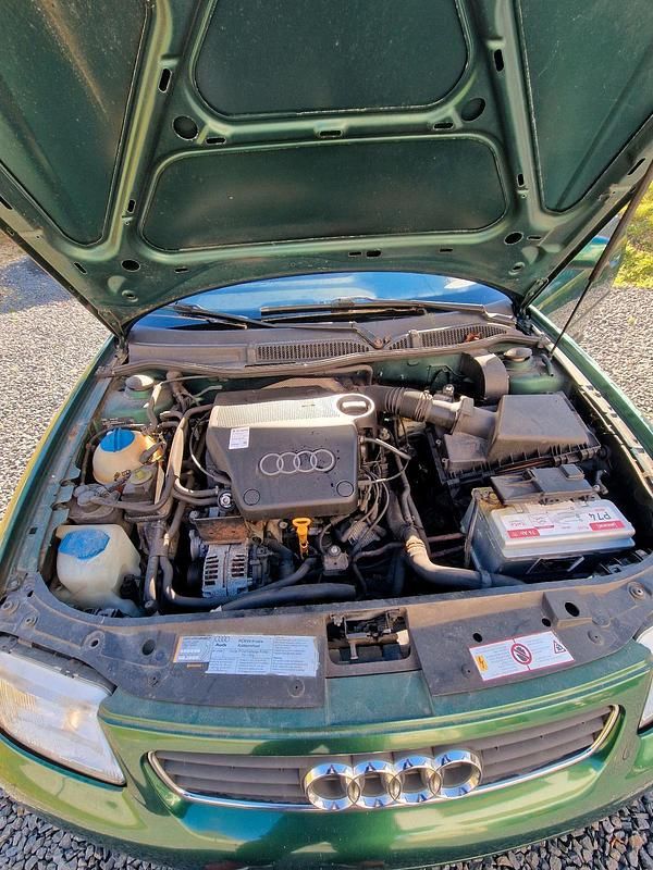 Gebraucht Audi A3 102 PS (75 kW) 1999 Grün Kleinwagen