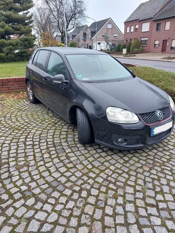 Schwarz Gebraucht 2005 VW Golf IV Sportline Limousine | 850 € (Superpreis) - Bild 1/4