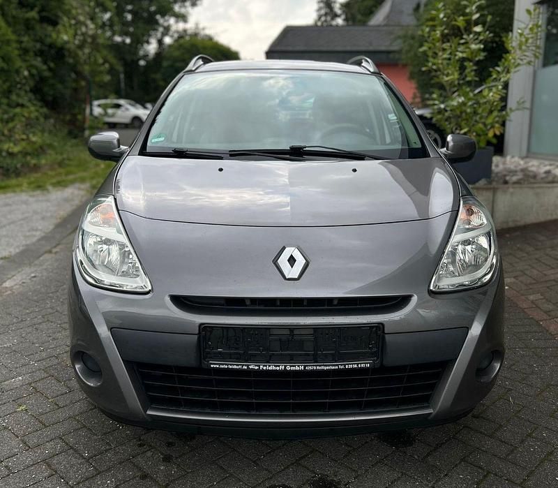Gebraucht Renault Clio GrandTour Expression 75 PS (55 kW) 2012 Grau Kombi