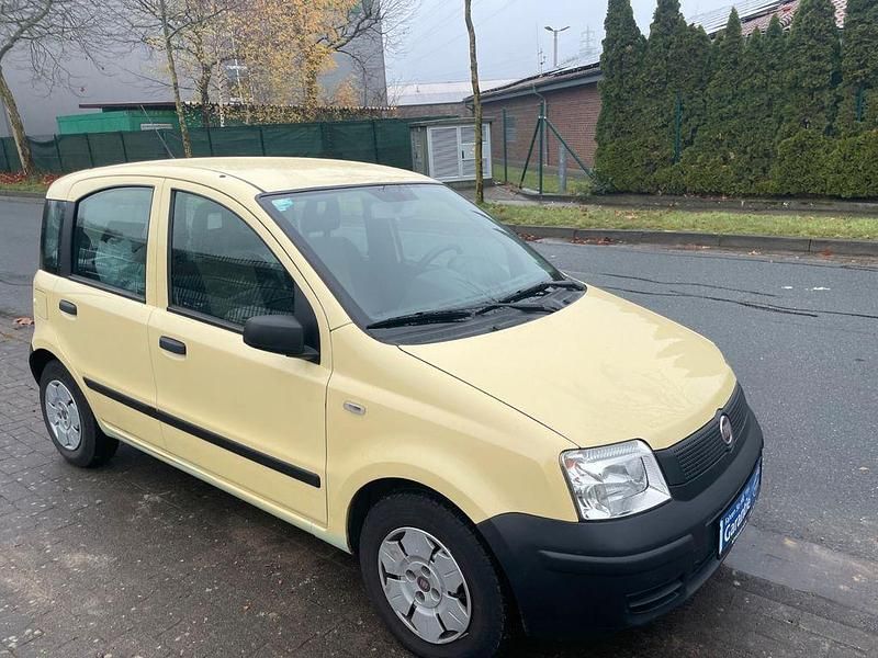 Gelb Gebraucht 2009 Fiat Panda Limousine | 2.790 € (Fairer Preis) - Bild 1/4