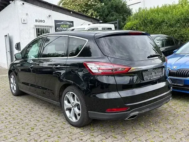 Gebraucht Ford S-MAX Titanium 150 PS (110 kW) 2015 Schwarz Van / Kleinbus