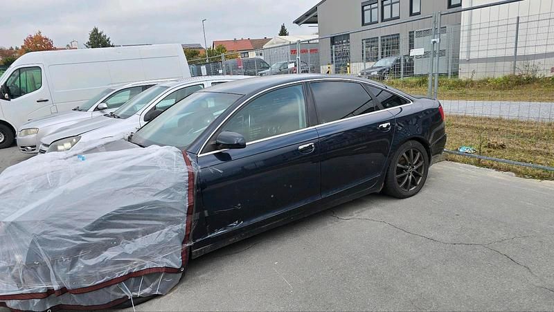 Blau Gebraucht 2004 Audi A6 Limousine | 1.000 € (Superpreis) - Bild 1/4