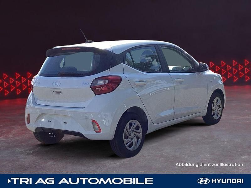 Gebraucht Hyundai i10 Select 63 PS (46 kW) 2025 Atlas white / sol Kleinwagen