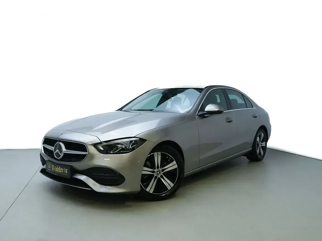 Gebraucht Mercedes C200 163 PS (119 kW) 2022 Silber Limousine