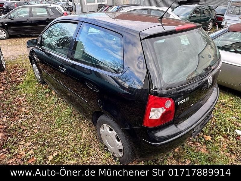 Usata VW Polo Basis 75 CV (55 kW) 2004 Nero Berlina