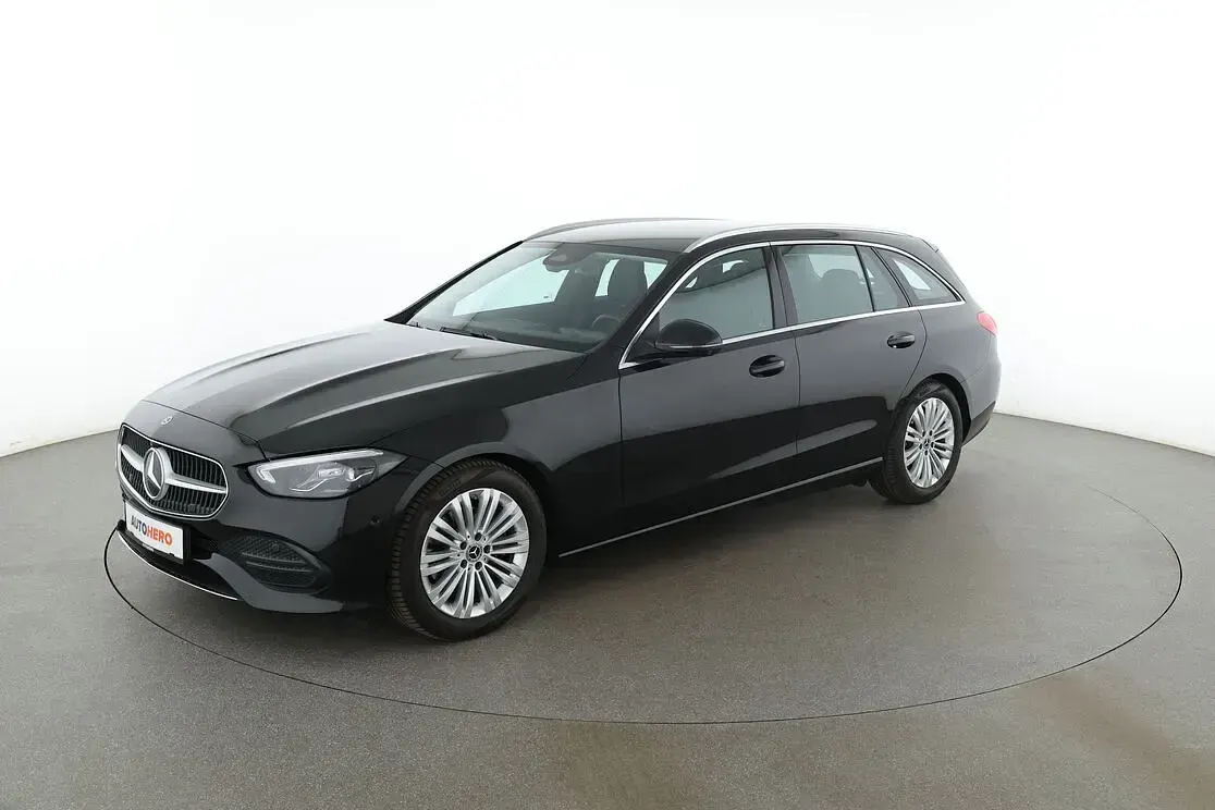 Używany Mercedes C180 Avantgarde 2024 Kombi