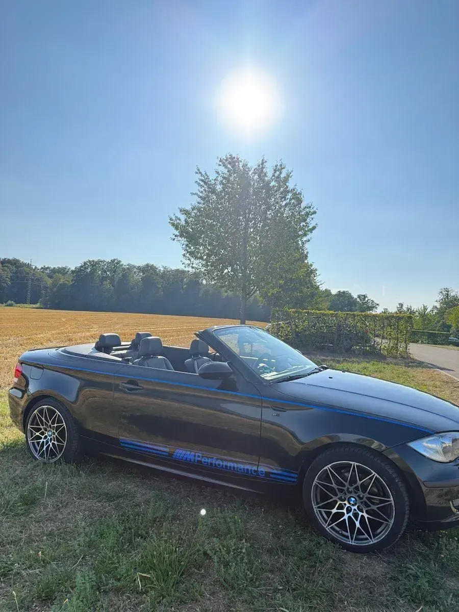 Gebraucht BMW 118 Cabriolet M Sport 143 PS (105 kW) 2009 Schwarz Cabrio