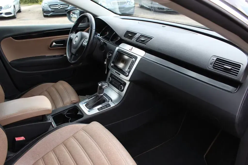 Gebraucht VW Passat Individual 200 PS (147 kW) 2012 Schwarz Limousine