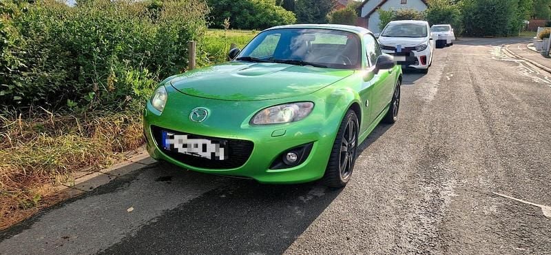 Grün Gebraucht 2011 Mazda MX5 Cabrio | 20.490 € - Bild 1/4