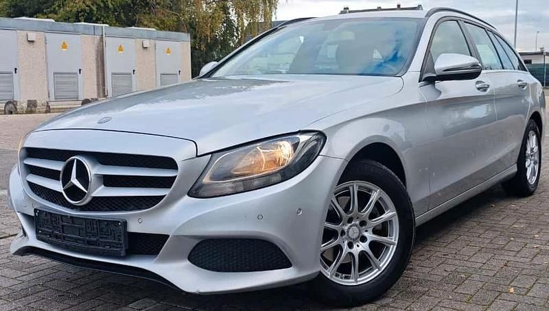 Silber Gebraucht 2016 Mercedes C180 Kombi | 10.700 € (Guter Preis) - Bild 1/4