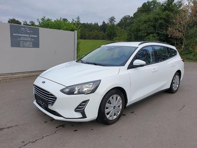 Gebraucht Ford Focus Trend 95 PS (69 kW) 2019 Weiß Limousine