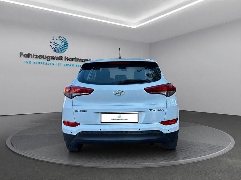 Second-hand Hyundai Tucson 132 CP (97 kW) 2016 Alb SUV