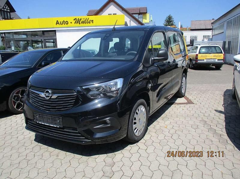 Gebraucht Opel Combo Life Edition 110 PS (80 kW) 2022 Diamant schwarz Kombi