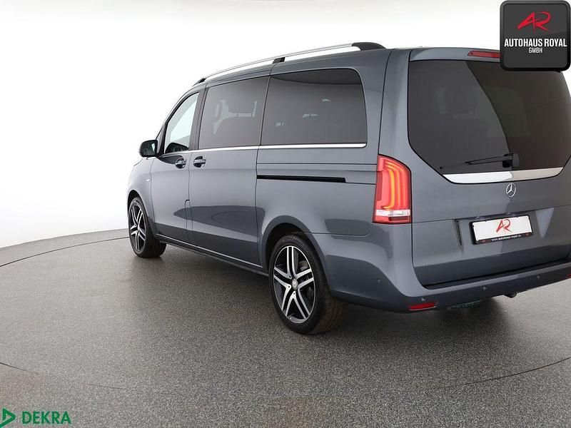 Gebraucht Mercedes V250 190 PS (139 kW) 2017 Flintgrau Van / Kleinbus