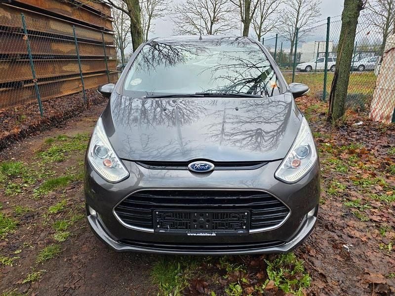 Gebraucht Ford B-MAX Titanium 105 PS (77 kW) 2017 Grün Van / Kleinbus