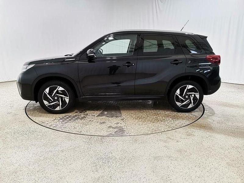 Gebraucht Suzuki Vitara Comfort+ 129 PS (94 kW) 2025 Cosmic black pearl metallic SUV