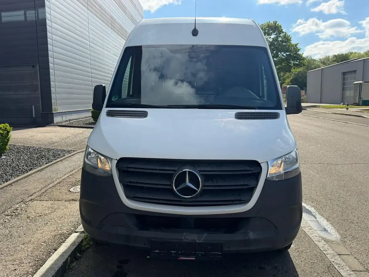 Gebraucht Mercedes Sprinter 163 PS (119 kW) 2018 Weiß Van