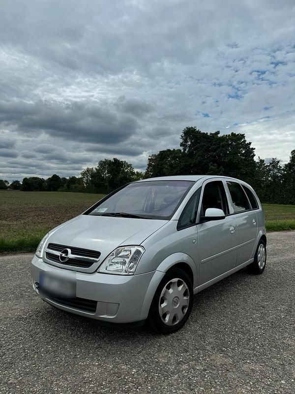 Silber Gebraucht 2006 Opel Meriva Van / Kleinbus | 3.300 € (Etwas zu teuer) - Bild 1/4