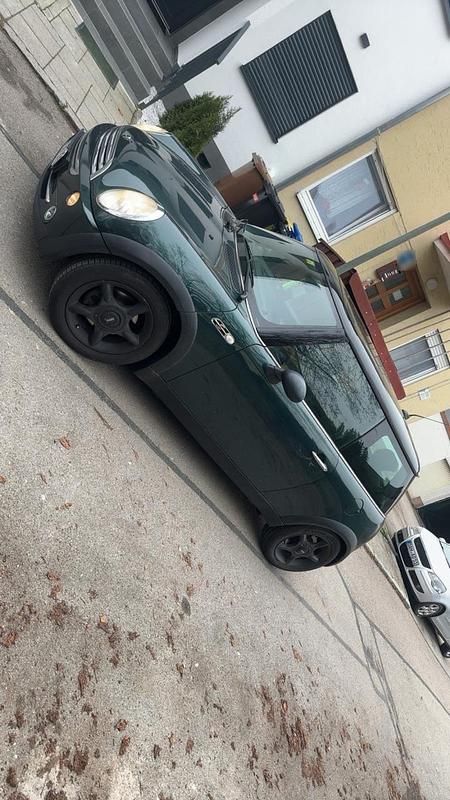 Usata Mini Cooper 85 CV (62 kW) 2005 Verde Utilitaria