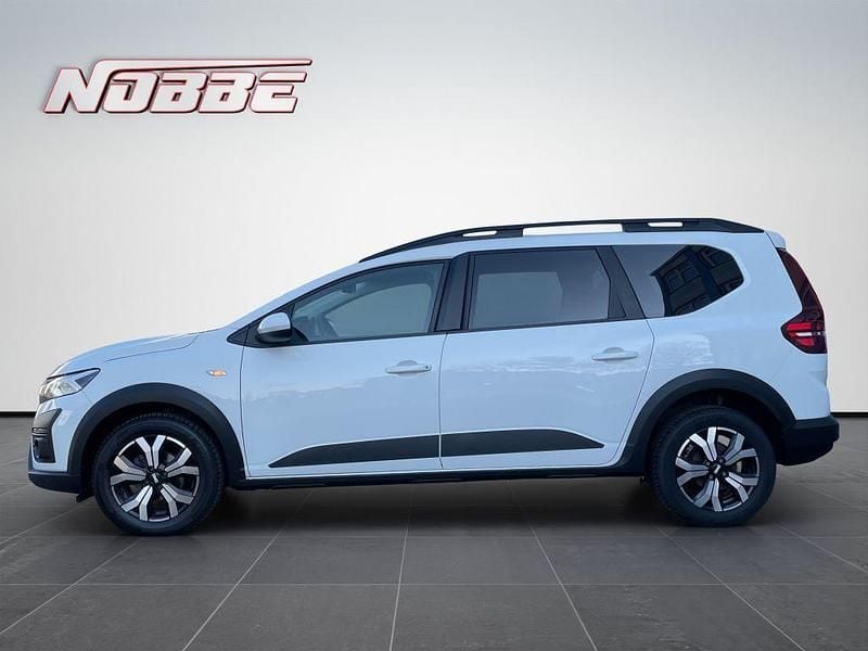 Second-hand Dacia Jogger Expression 110 CP (80 kW) 2023 Alb Monovolum