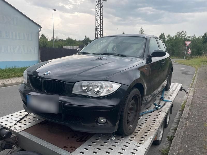 Schwarz Gebraucht 2006 BMW 116 Kleinwagen | 1.000 € (Teuer) - Bild 1/4