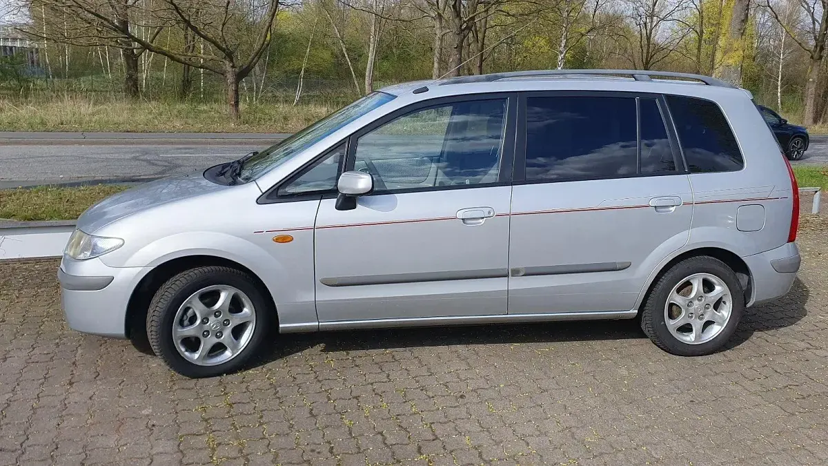 Second-hand Mazda Premacy 101 CP (74 kW) 1999 Argintiu Monovolum