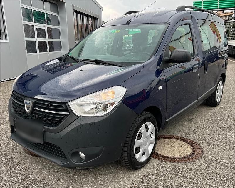 Blau Gebraucht 2018 Dacia Dokker Van | 5.590 € (Fairer Preis) - Bild 1/4