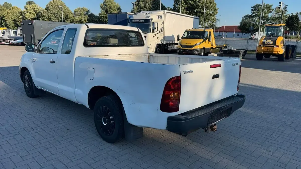 Gebraucht Toyota HiLux 120 PS (88 kW) 2007 Weiß Pickup