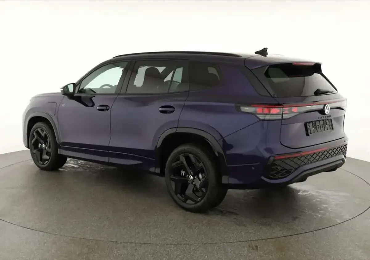Neu VW Tayron R-line 204 PS (150 kW) 2025 Grenadillschwarz metallic SUV