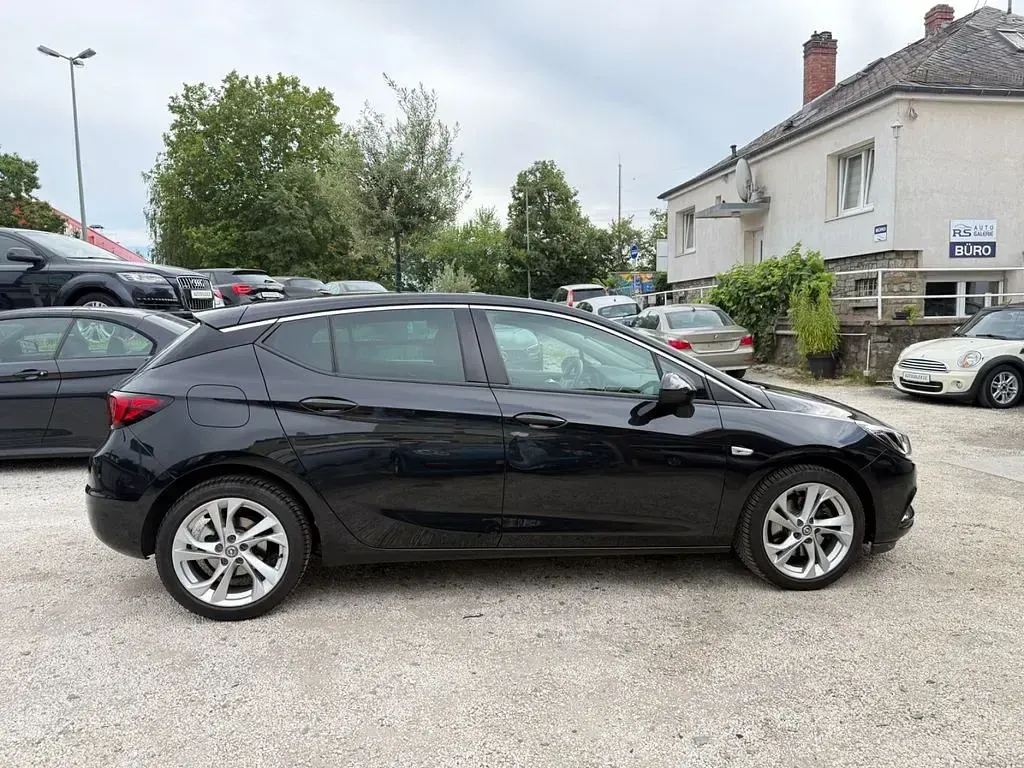 Gebraucht Opel Astra Innovation 136 PS (100 kW) 2015 Schwarz Limousine