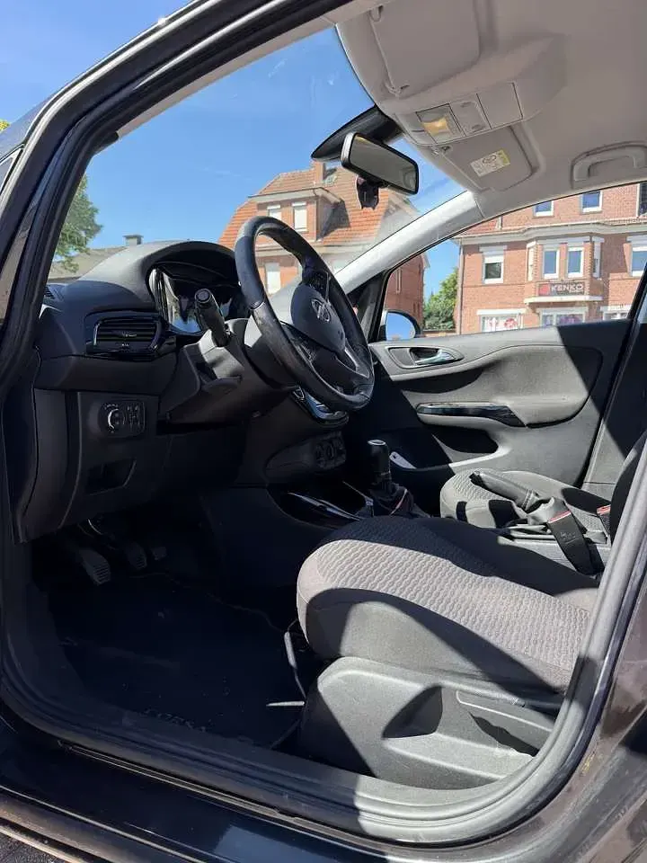 Usado Opel Corsa Edition 90 CV (66 kW) 2016 Negro Utilitario
