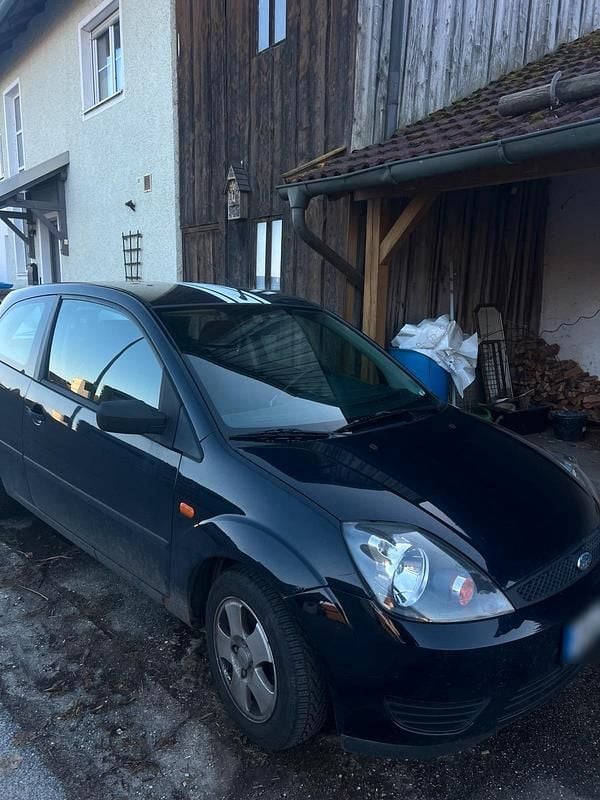 Gebraucht Ford Fiesta 60 PS (44 kW) 2005 Blau Kleinwagen