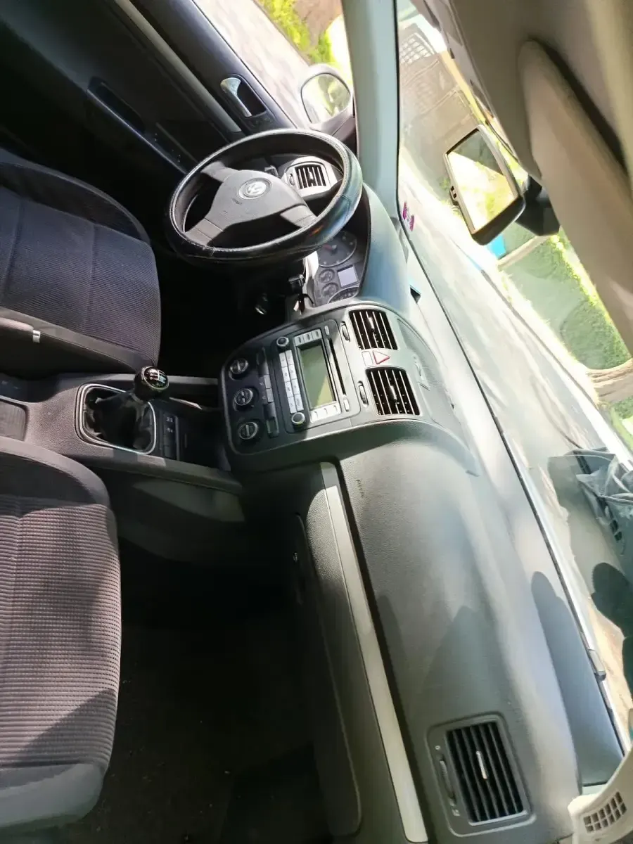 Gebraucht VW Jetta 140 PS (102 kW) 2007 Silber Limousine