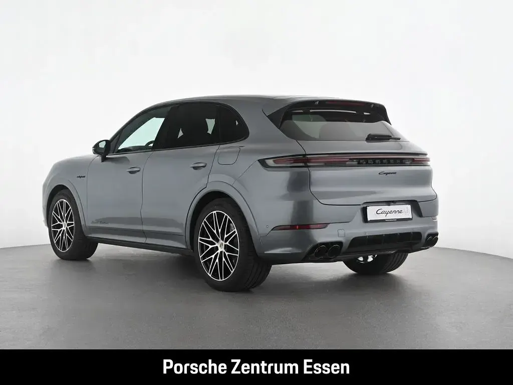 Neu Porsche Cayenne E-Hybrid Black Edition 470 PS (345 kW) 2026 Grau SUV