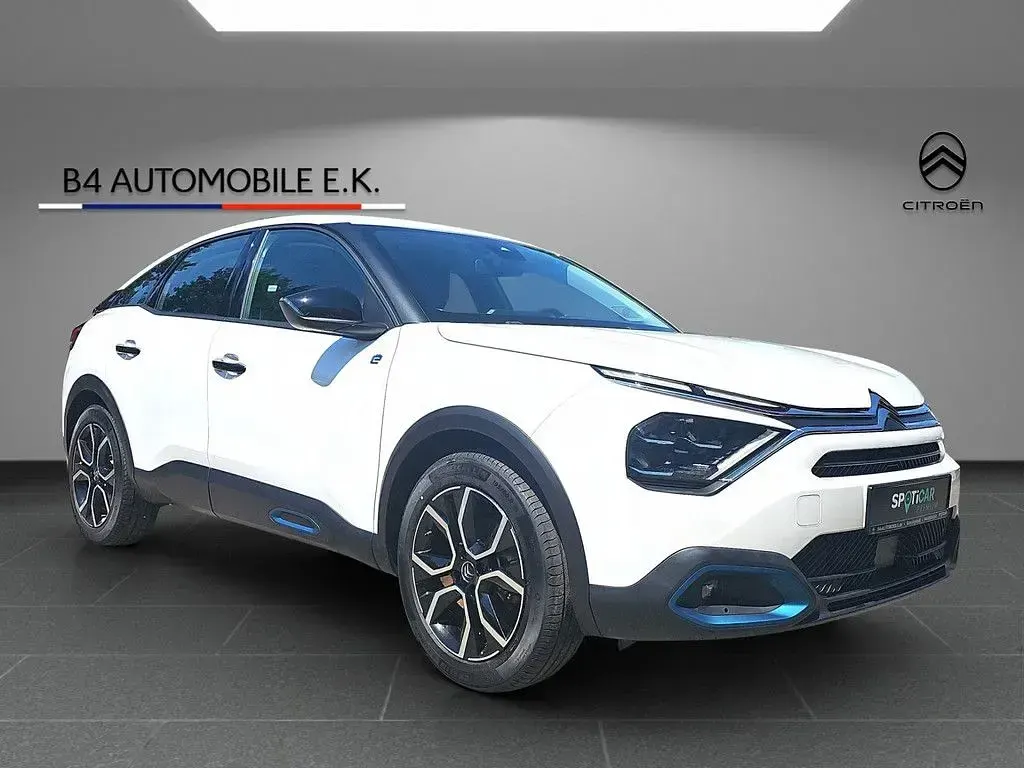 Gebraucht Citroën e-C4 Feel 100 kW (136 PS) 2022 Banquise weiss Limousine