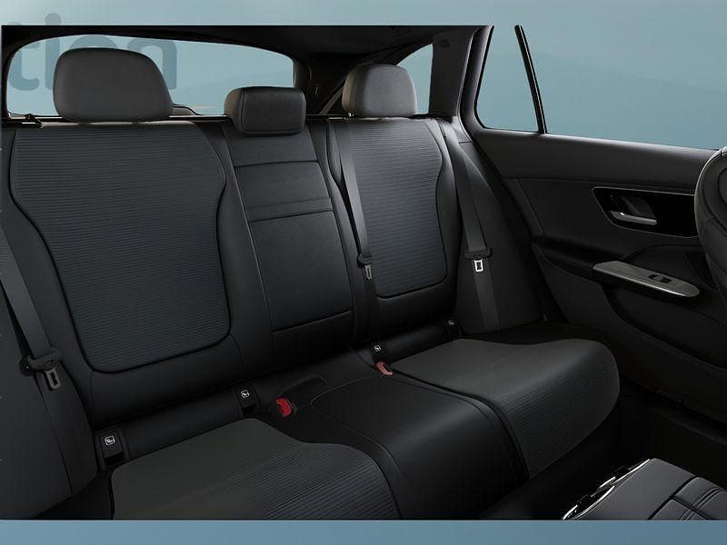 Gebraucht Mercedes C300e 204 PS (150 kW) 2023 Grau Kombi