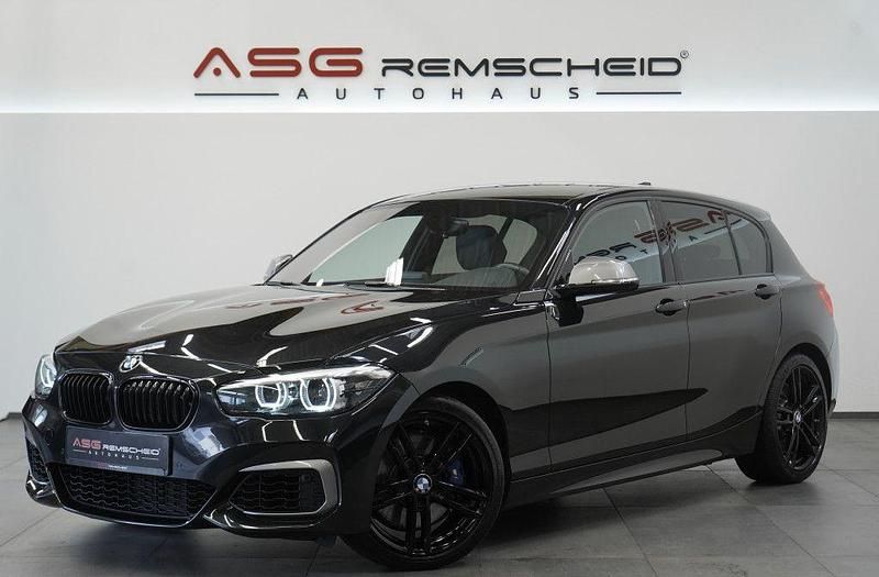 Schwarz Gebraucht 2019 BMW M140 M Sport Limousine | 36.900 € (Fairer Preis) - Bild 1/3