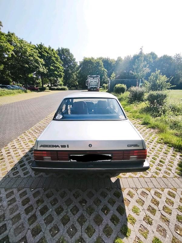 Gebraucht Opel Ascona 100 PS (73 kW) 1985 Silber Limousine