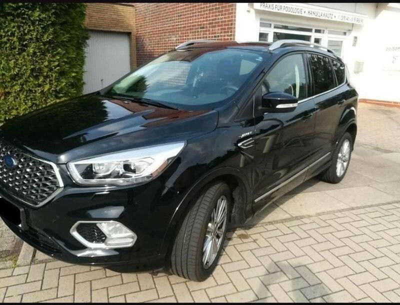 Gebraucht Ford Kuga Vignale 242 PS (177 kW) 2018 Schwarz SUV
