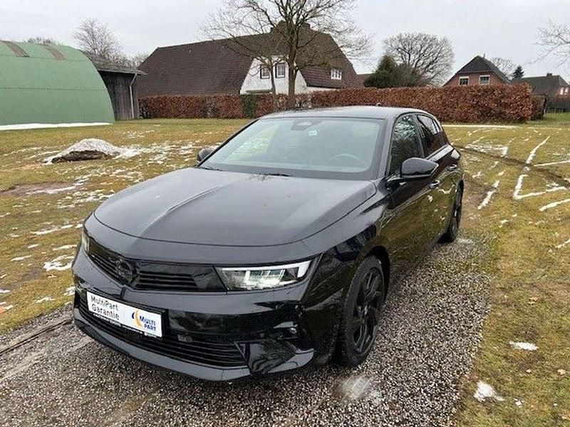 Gebraucht Opel Astra 131 PS (96 kW) 2024 Schwarz Limousine