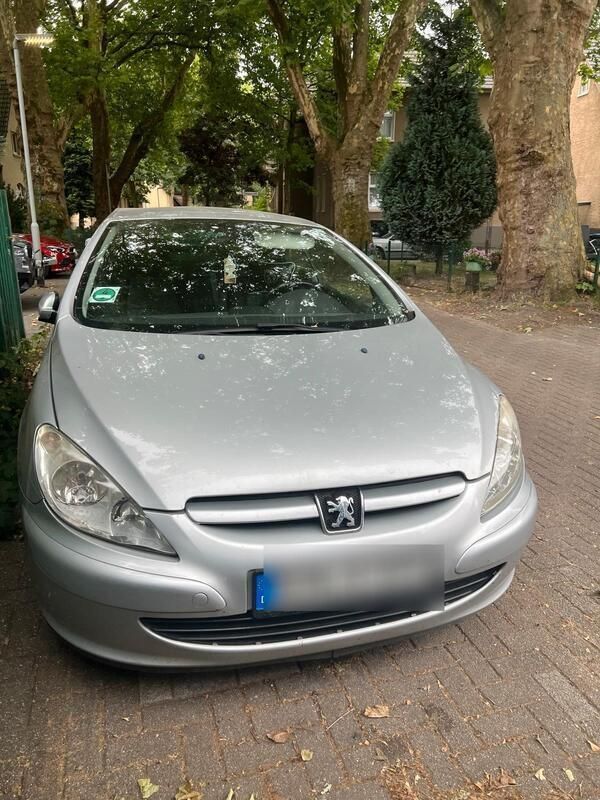 Silber Gebraucht 2004 Peugeot 307 CC Cabrio | 1.800 € (Guter Preis) - Bild 1/4