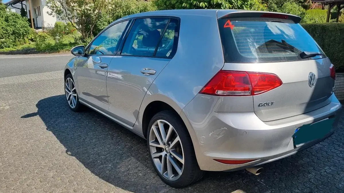 Gebraucht VW Golf VII 110 PS (80 kW) 2015 Grau Limousine
