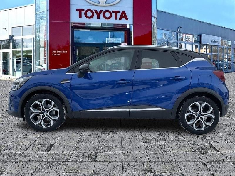 Gebraucht Renault Captur Intens 158 PS (116 kW) 2020 Blue rqh + black gne (metallic) SUV